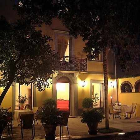 كامايوري Villa Lombardi المظهر الخارجي الصورة